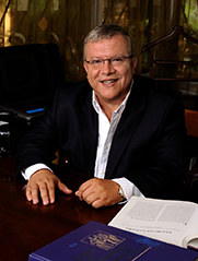 Dr Tanju Surmeli